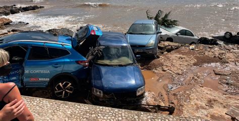severe flash floods hit alcanar after 77 mm 3 inches of rain in 30