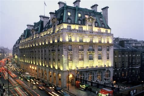 popular hotel  london   super rich