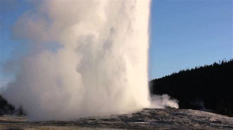 Old Faithful Geyser Eruption Yellowstone Np Youtube