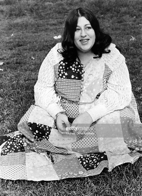 Mama Cass Elliot Poses For A Portrat For Her Solo Career In 1968 In