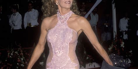 The 35 Worst Fashion Fails In Oscars History