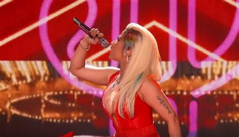 Watch Nicki Minaj Performs Chun Li And Rich Sex At 2018