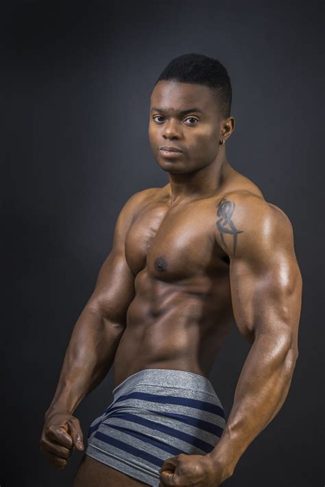 Download Free Buff Sexy Black Man Jerks Off Flexes And