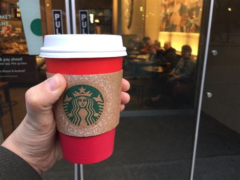 the worst things you can do at starbucks according to a barista