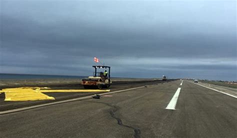 crazy airport runways landing    runwaywhy  business  usual  alaska