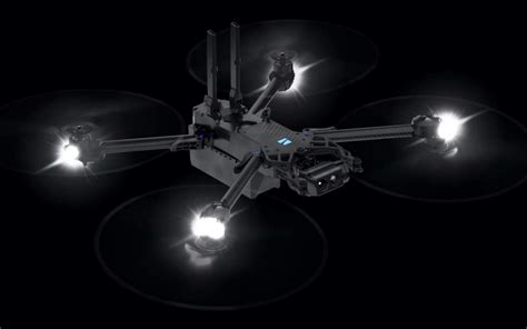 skydio   flying drone takes flight  enterprise  government pilots slashgear