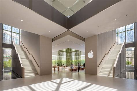 fosterpartners elevated apple store design azure magazine azure magazine