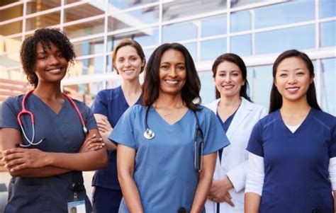 how many nurses are in the u s regis college online