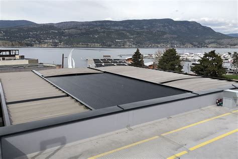 shadefx customized  retractable roofs adding   square feet  sun  rain