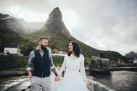 14 Best Norwegian Wedding Traditions That You Can Do Too