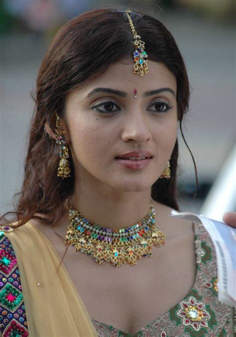 cute looking hot actress suhasi south indian new actress