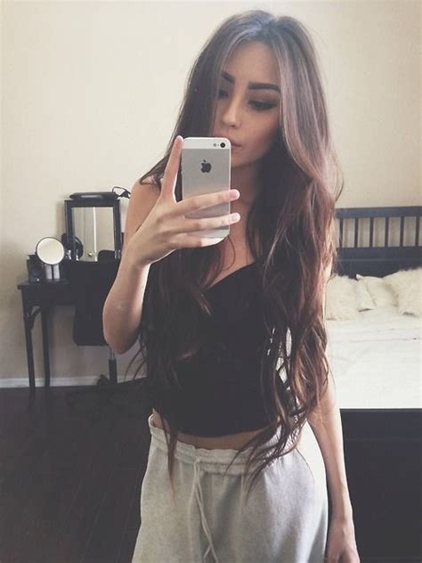 50 cute selfie poses ideas and tips for girls best for instagram user