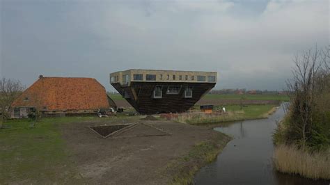 vervreemdende nieuwbouw  friesland huis op zijn kop  klaar nos