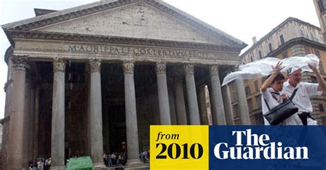 bum note as attendants end concert in the roman pantheon italy the