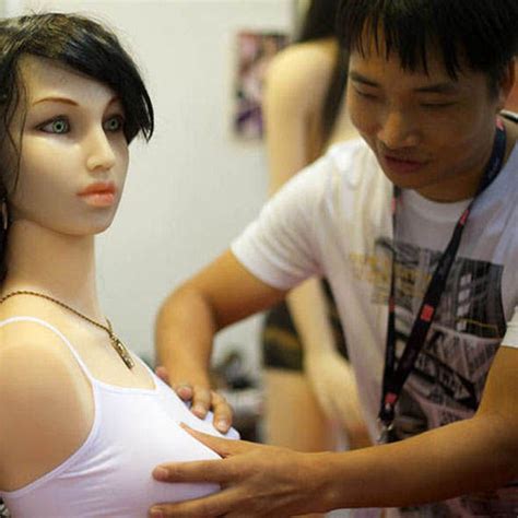 Sex Robots Could Destroy Human Race By Over Exerting
