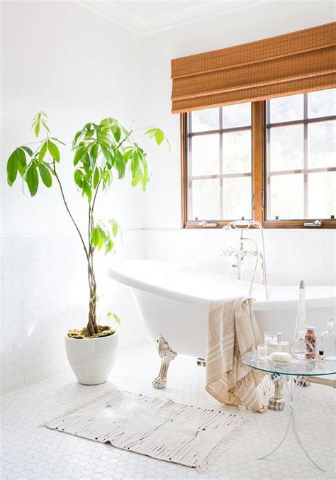home staging tips    house guest ready bathroom style