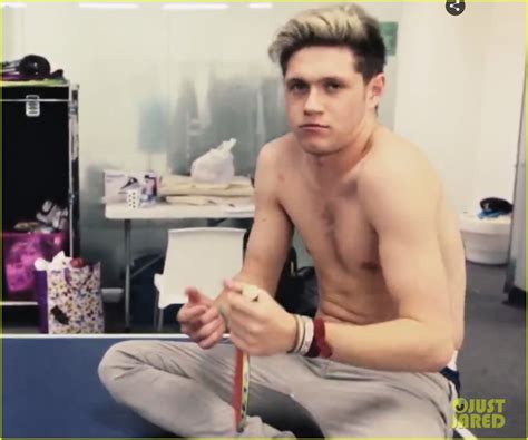 Watch One Direction S Niall Horan Dance In His Underwear