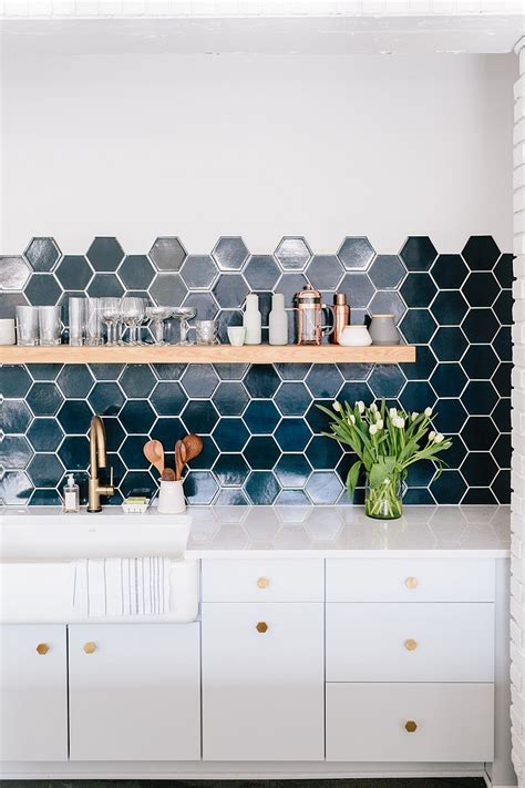 hexagonal tiles ideas  kitchen backsplash floor