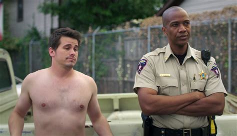 alexis superfan s shirtless male celebs jason ritter shirtless in kevin probably saves the