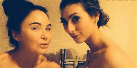 luisa zissman posts naked bath time selfie as she gets in the tub with her friend pictures