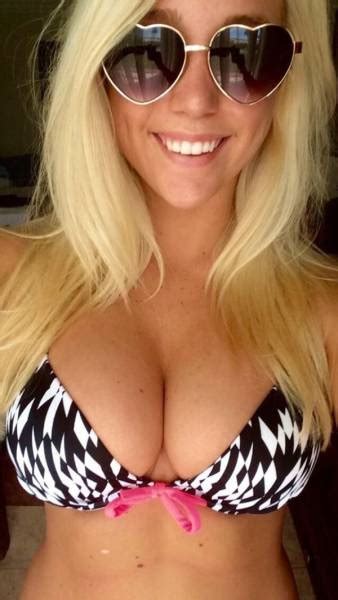 Gorgeous Busty Babes That Will Instantly Put A Smile On Your Face 60 Pics