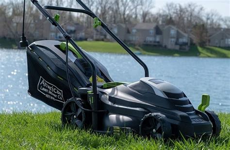 10 Best Corded Electric Lawn Mower Reviews 2022