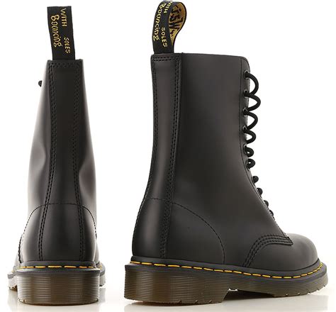 womens shoes dr martens style code   black