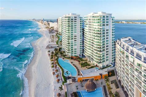 top   cancun hotel zone walkable