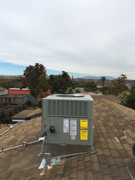 Residential Rooftop Package Unit Replacement Lake Elsinore California