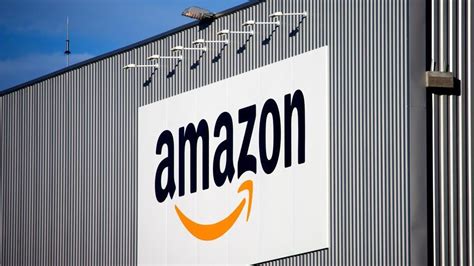 amazon shipped   billion items    prime service tech hindustan times