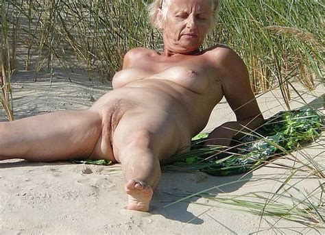 busty grandma beach mega porn pics