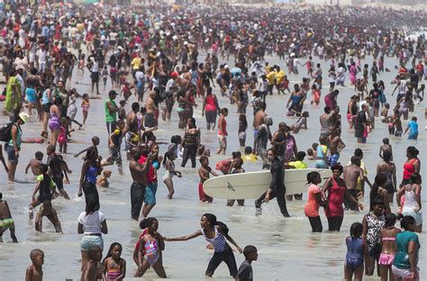 hundreds  parents lose  children  cape town beaches la times