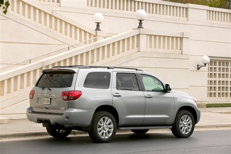 toyota sequoia picture  toyota photo gallery carsbasecom