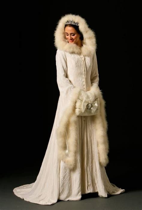 elegant and beautiful winter wedding accessories the inspired bride