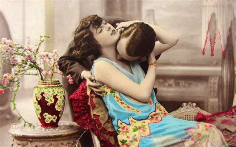 51 French Postcards Show How To Kiss Romantically From The 1920s