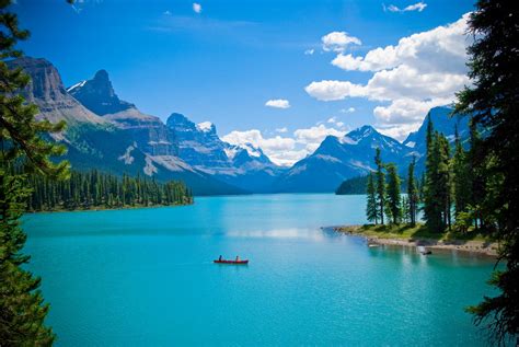 top 10 most beautiful lakes in the world flying the nest