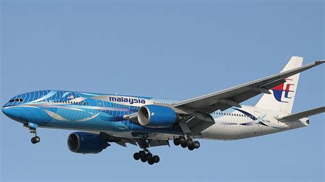 malaysia airlines considers rebranding