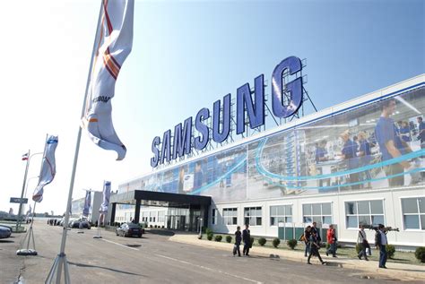 samsung opens worlds largest smartphone manufacturing facility  india techspot