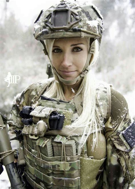 Military Women 💙 💗💖💟💚💛💜 Pinup Female Soldier Female Marines Female