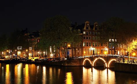 capital  night amsterdam  netherlands flickr photo sharing