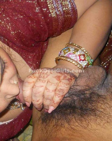 {60 } latest 2017 xxx nude desi bhabhis showing big boobs n hairy pussy