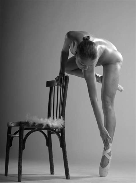 Naked Ballerina Pointe Wlover