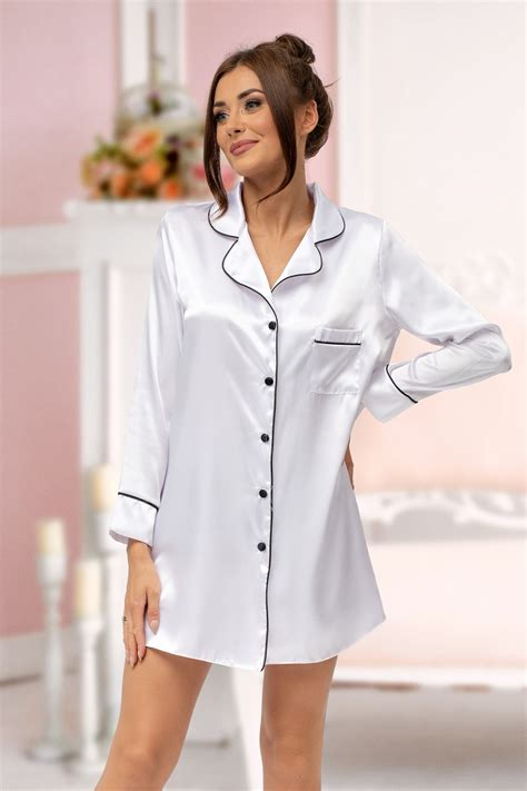 women s pyjamas 217 white satin shirt with piping