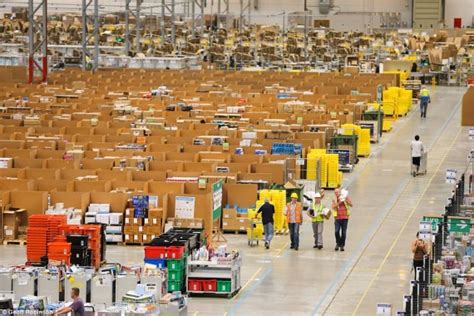 amazon increases salary   early christmas gift  seasonal employees biztech franchise