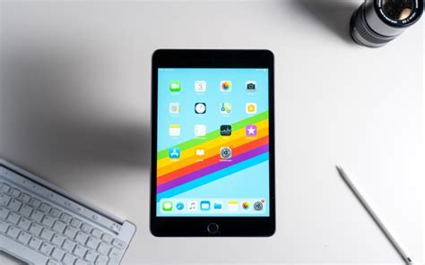 ipad mini  review  good   small tablet