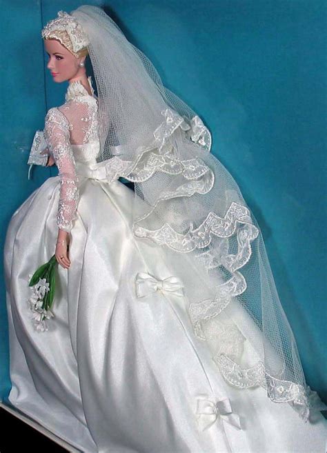 Princess Grace Kelly • The Bride • Gold Label Silkstone Barbie Doll