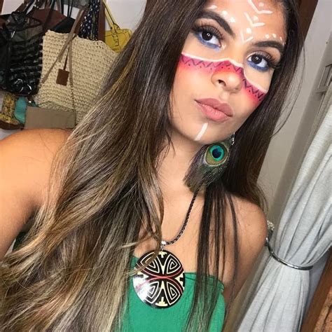 Maquiagem De Índia Pocahontas Para Curtir O Carnaval Maquiagem De