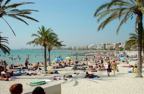 Tornos News Cnn Topless Sunbathing Banned In Spanish Island Of Mallorca