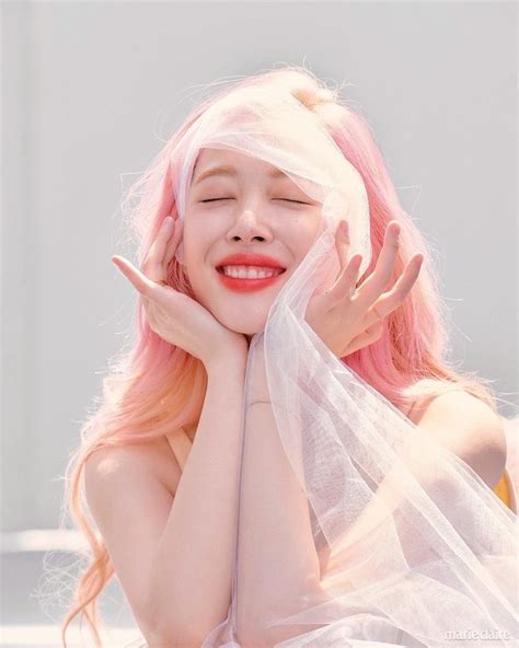 fans honor and remember sulli on first anniversary of her passing