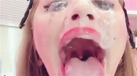 Sloppy Deepthroat Spit Drool Covered Wrecked Face Throat Bulge Redtube